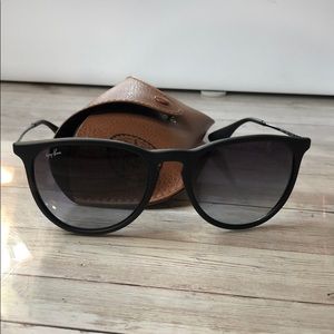 Ray Ban “Erika”